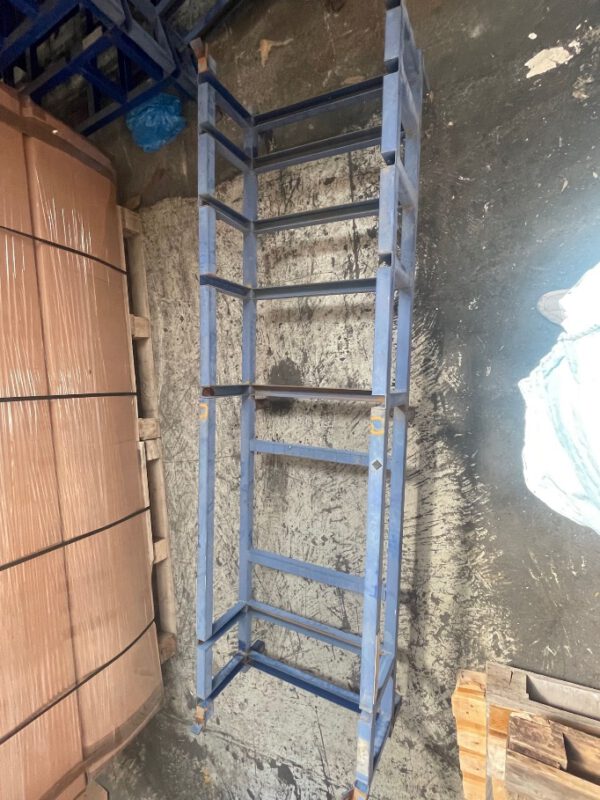 39 St. Langgutgestelle, ca. 2,20m lang, stapelbar – gebraucht- :