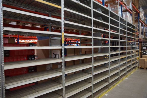 Fachbodenregale, Regatix bzw. METALSISTEM, Super 1-2-3, Regaltiefe ca. 50cm, Feldlänge 1,20m, gesamt ca. 1.000 Felder – gebraucht - :