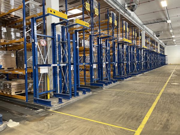 Palettenregal, Jungheinrich, ca. 5,80m hoch, 635kg / Palette, max. 8.250 Stellplätze – gebraucht – :