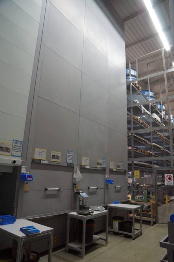 3 x Liftsysteme, Kardex, Höhe 9,40m (kürzbar), ca. 200kg / Tablar, Maße pro Tablar: 0,82 x 1,25m – gebraucht -: lagertechnik