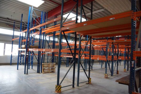 Palettenregal, Jungheinrich Hubertus, max. 1.232  Palettenstellplätze, Rahmenhöhen ca. 4,50m bis 5m, mind. 600kg pro Palette – gebraucht - :