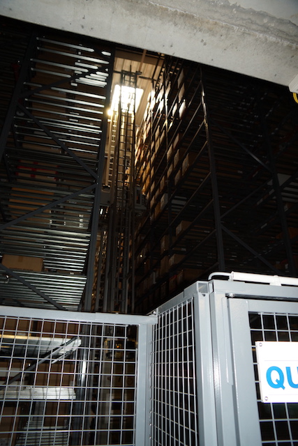AKL (Automatisches Kleinteilelager) mit 90.000 Stellplätze (9 Gassen), 25kg / Behälter - gebraucht - : lagertechnik
