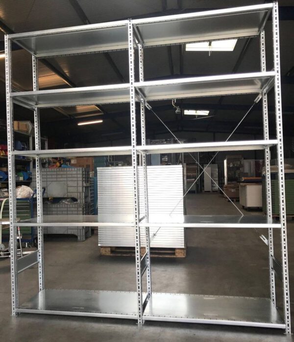 7 - 800 Felder Fachbodenregale, SSI Schäfer R3000, Tiefe ca. 60cm, Breite ca. 1,28m, mit 5 Böden pro Feld a 250kg, – gebraucht - :