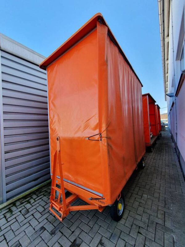 3 Stück 2 To Industrieanhänger / Schwerlasttransportanhänger für innerbetrieblichen Transport mit Planenaufbau– gebraucht - :