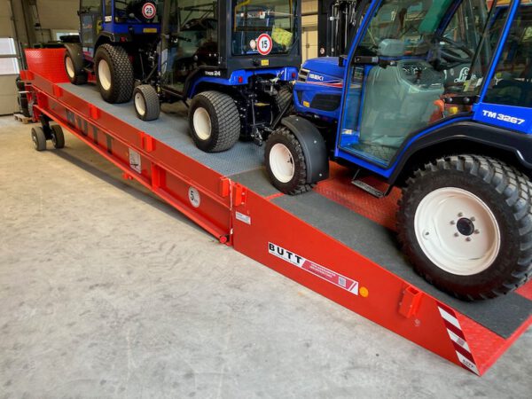 Butt Verladerampe, 2 Teilig, fahrbar – gebraucht, wie Neu - :