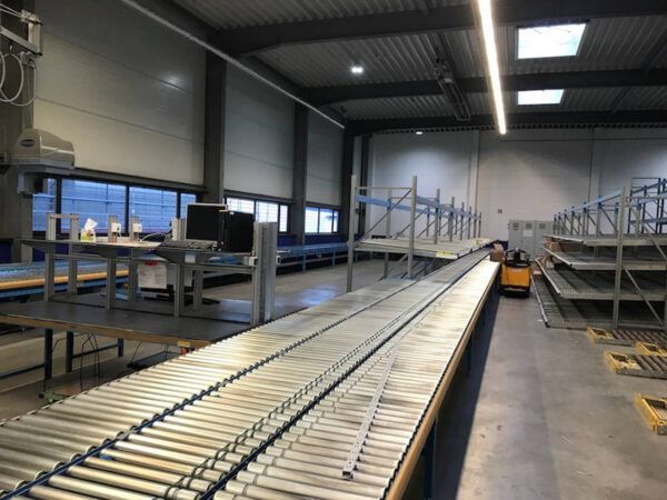 Fördertechnikanlage, ca. 170m, mit 2 Waagen und 7 Kurven, inkl. Steuerung – gebraucht -: