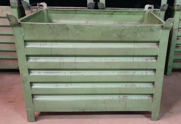 10 Stück Transport / Stapelbehälter, ca. 1,20 x 0,80m – gebraucht - :