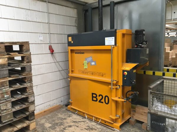 Ballenpresse auch für Folie geeignet – gebraucht - :