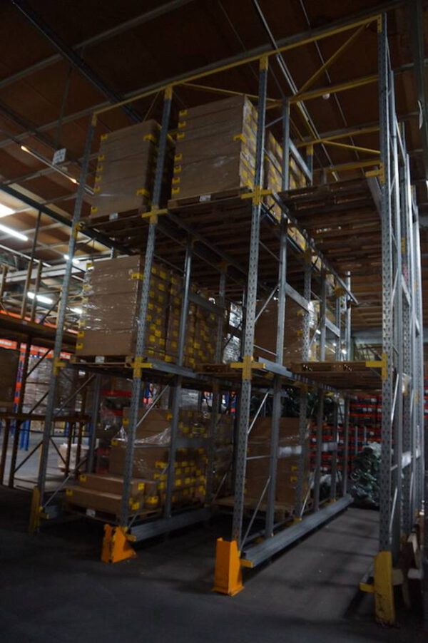 3 x Einfahrregale, gesamt ca. 216 Palettenplätze, max. 800kg pro Palette – gebraucht - : – Bild 2