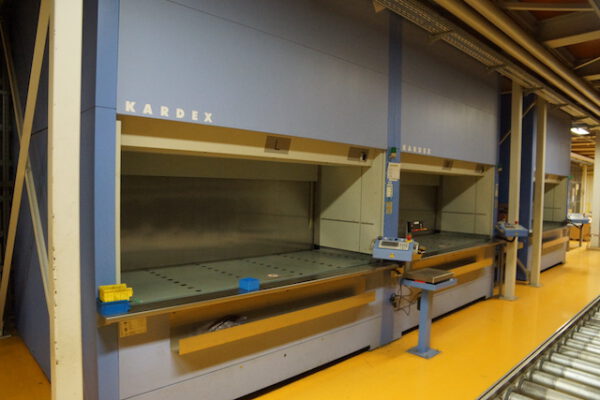 3x Liftsysteme, Kardex, Höhe ca. 5,50m, 300kg / Tablar – gebraucht -: