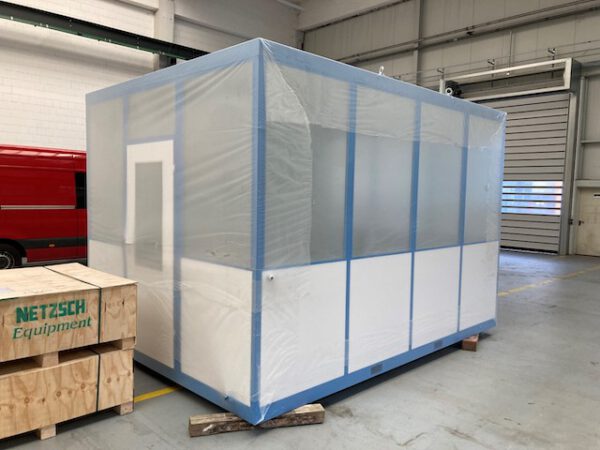 Hallenbüro, 4m x 3m x 2,74m mit Fensterfläche und 1 Tür – Neu, noch nie im Einsatz - :
