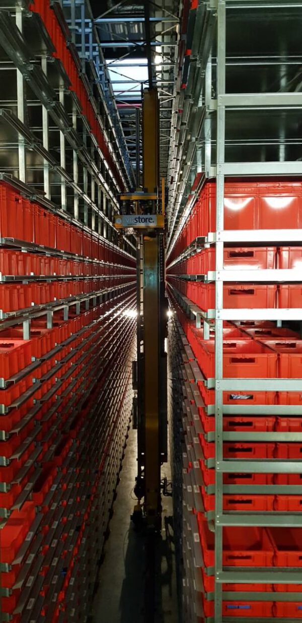 über 7.000 Stück Stapeltransportkästen / Lagerkisten, wahrscheinlich Eurokästen EF, Größen 600x400 und 800x600mm – gebraucht - : – Bild 2