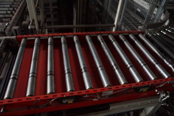 Scherenbubtisch mit angetriebene Rollenbahn – gebraucht - – Bild 2