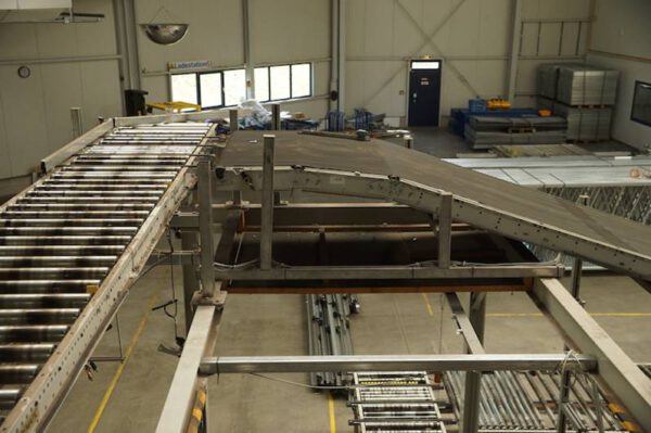 Gurtförderer, angetrieben, ca. 10m lang, 1,30m breit – gebraucht - – Bild 2