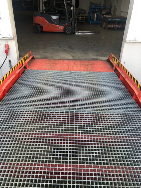 Verladerampe, Butt, rollbar – gebraucht - : – Bild 2