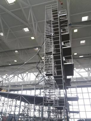 2 Stück hochwertige, rollbare Aluminium Dockanlagen für Flugzeuge, bzw. Gerüstanlagen, Arbeitsbühnen, Rumpfdocks, ca. 15m hoch – gebraucht - : lagertechnik