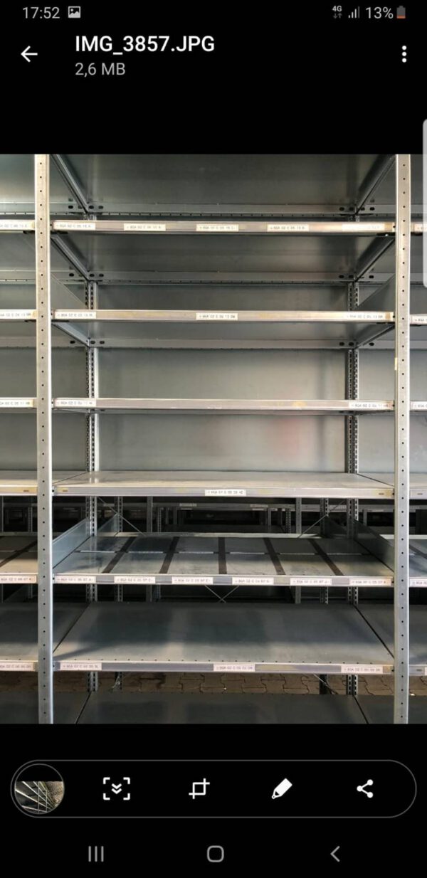 107 Felder Fachbodenregale, meta, Böden 1,30 x 0,60m, Höhe 3m und 3,50m – gebraucht - : – Bild 2
