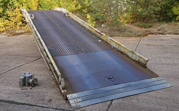 Mobile Verladerampe, Yale / Duma, 16 to. - gebraucht - : – Bild 2