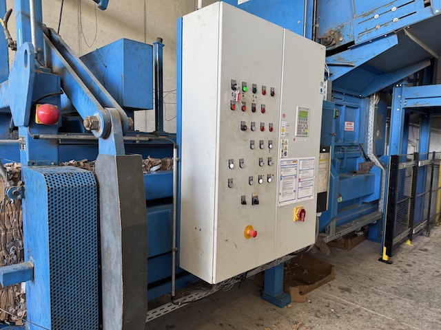 Große Müllpresse / Kartonpresse, Höma, – gebraucht - : lagertechnik Große Müllpresse / Kartonpresse, Höma, – gebraucht - : – Bild 2