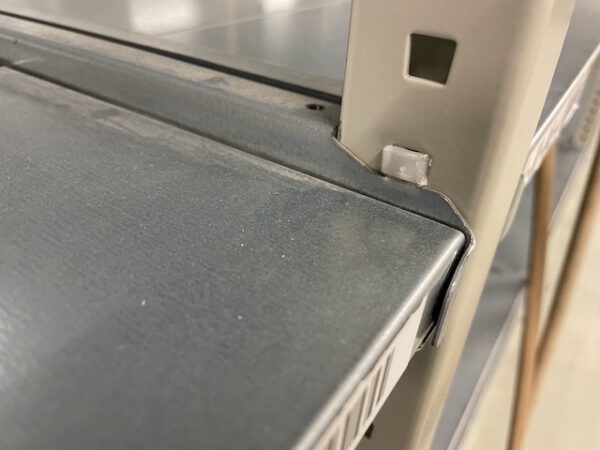 Stabile Fachbodenregale, gesamt ca. 1.500 bis 1.800 Felder (aktuell ca. 490 Felder), Gemac, dieses System kommt ohne Spannkreuze aus, Rahmenhöhe: 2,48m, Fachböden: 1,20m x 1,30m, 130kg / Ebene – gebraucht - : – Bild 2