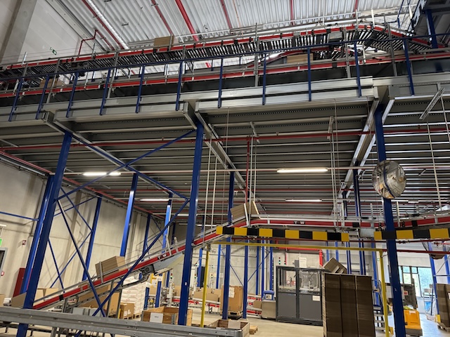 1.200m2 Lagerbühne / Mezzanine, Traglast 500kg/m2, - gebraucht - : lagertechnik 1.200m2 Lagerbühne / Mezzanine, Traglast 500kg/m2, - gebraucht - : – Bild 2