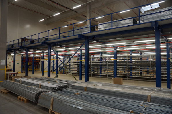 Stahlbau - Lagerbühne, 500kg/m2, Grundfläche ca. 6.440 m2 – gebraucht - : – Bild 2