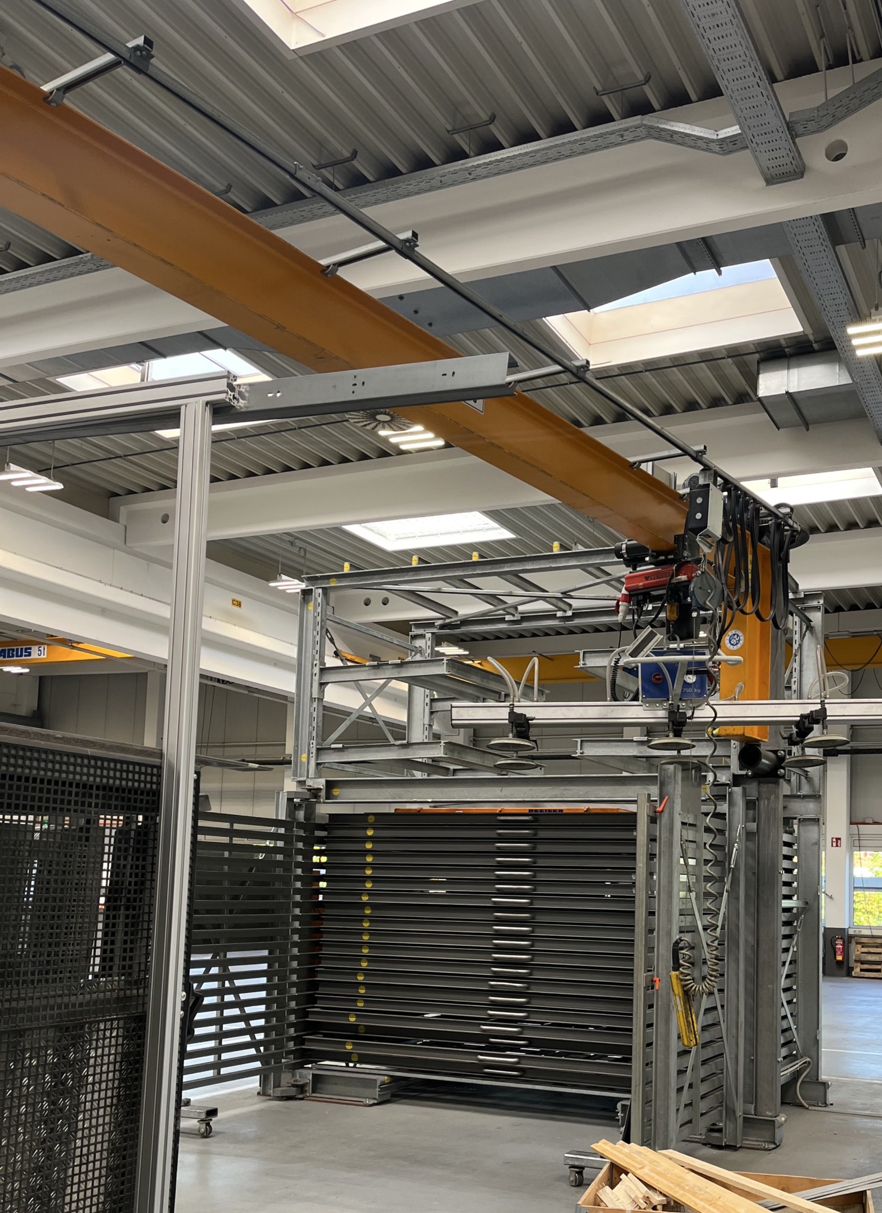 Storemaster Regal, Master Tower SL 19, Auszug doppelseitig mit Kran 6m – gebraucht - : lagertechnik Storemaster Regal, Master Tower SL 19, Auszug doppelseitig mit Kran 6m – gebraucht - : – Bild 2