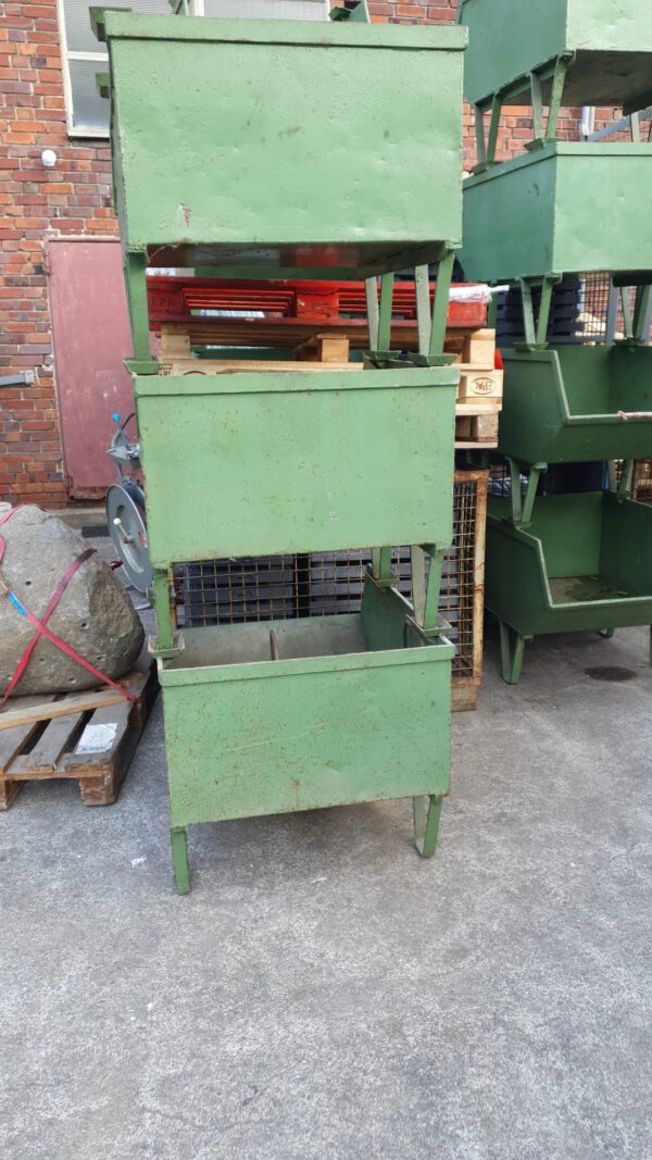 ca.14 Stück Großbehälter / Metallbehälter, Lagerbox mit “Eingriff”, Metall – gebraucht - : – Bild 2