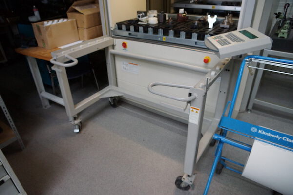 Liftsystem, Hänel 300kg / Tablar inkl. Auszugtisch, Höhe 5,80m – gebraucht - : – Bild 2