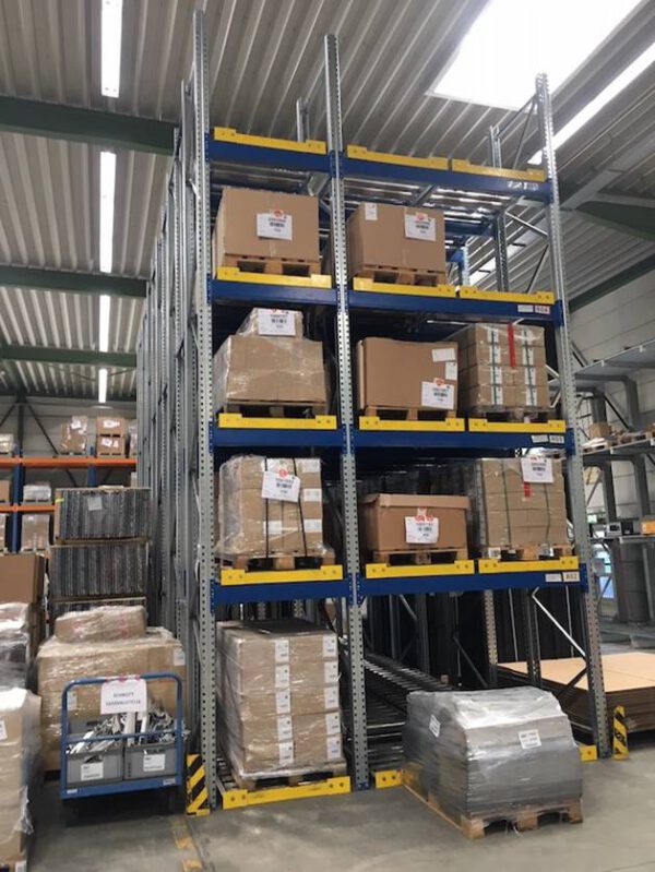 Paletten – Durchlaufregal für 120 Europaletten, 1.000kg / Palette – gebraucht -: – Bild 2