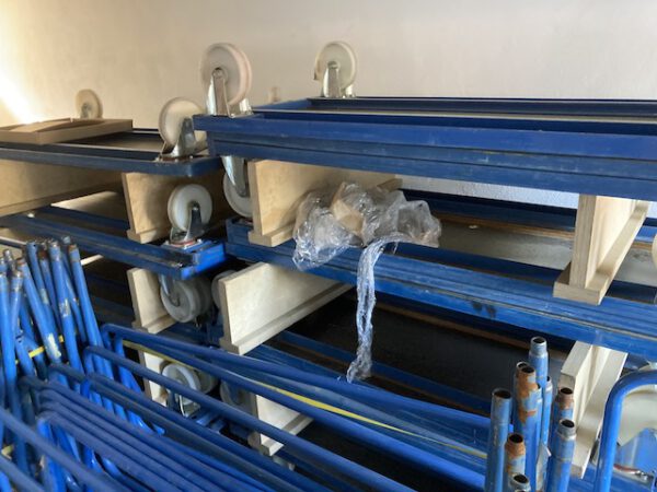 20 Stück Bügelwagen, Transportwagen, Fetra- gebraucht - : – Bild 3