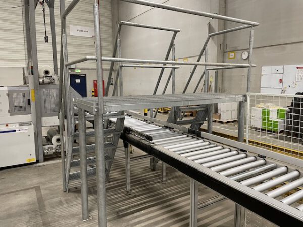 Übergänge / Treppen z.B. für Fördertechnik - gebraucht - : lagertechnik