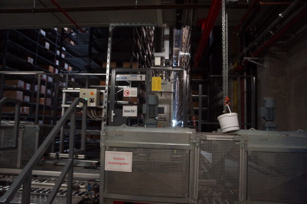 AKL (Automatisches Kleinteilelager) mit 90.000 Stellplätze (9 Gassen), 25kg / Behälter - gebraucht - : – Bild 3