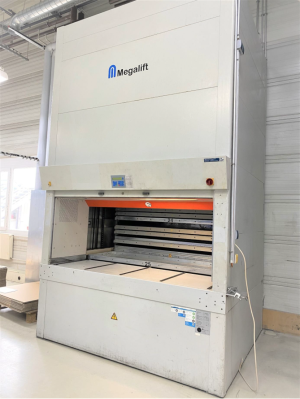 Liftsysteme, Megamat, Höhe 4m, ca. 215kg / Tablar, Maße pro Tablar: 2m x 0,612m – gebraucht -: – Bild 3