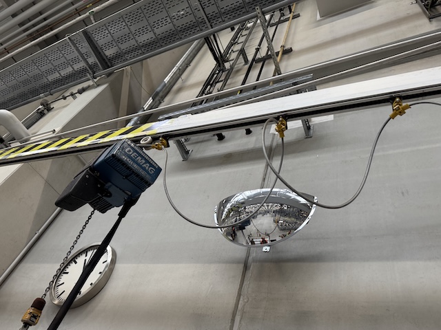 Säulenschwenkkran, SchmidHandling, mit Demag Kettenzug, 125kg – gebraucht - : lagertechnik Säulenschwenkkran, SchmidHandling, mit Demag Kettenzug, 125kg – gebraucht - : – Bild 3