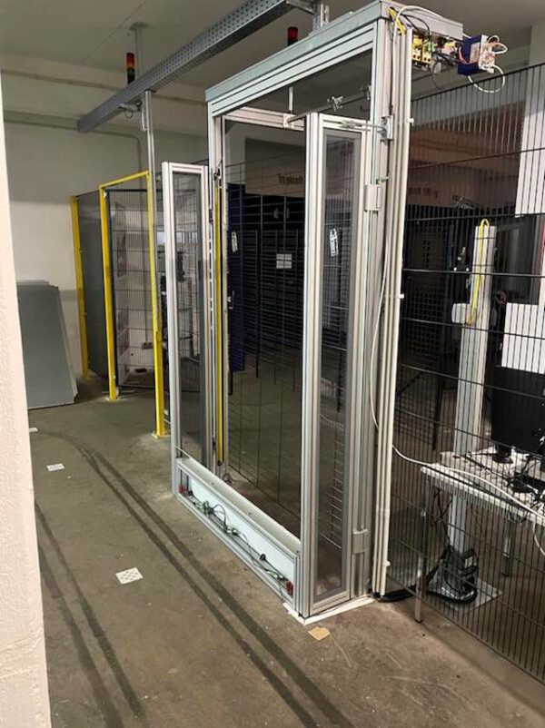 Automatisches Teiletransportsystem mit „selbstfahrenden / autonomen Fachbodenregalen“, 30 Regale, 5 Fahrzeuge, erweiterbar – gebraucht – : - : – Bild 3