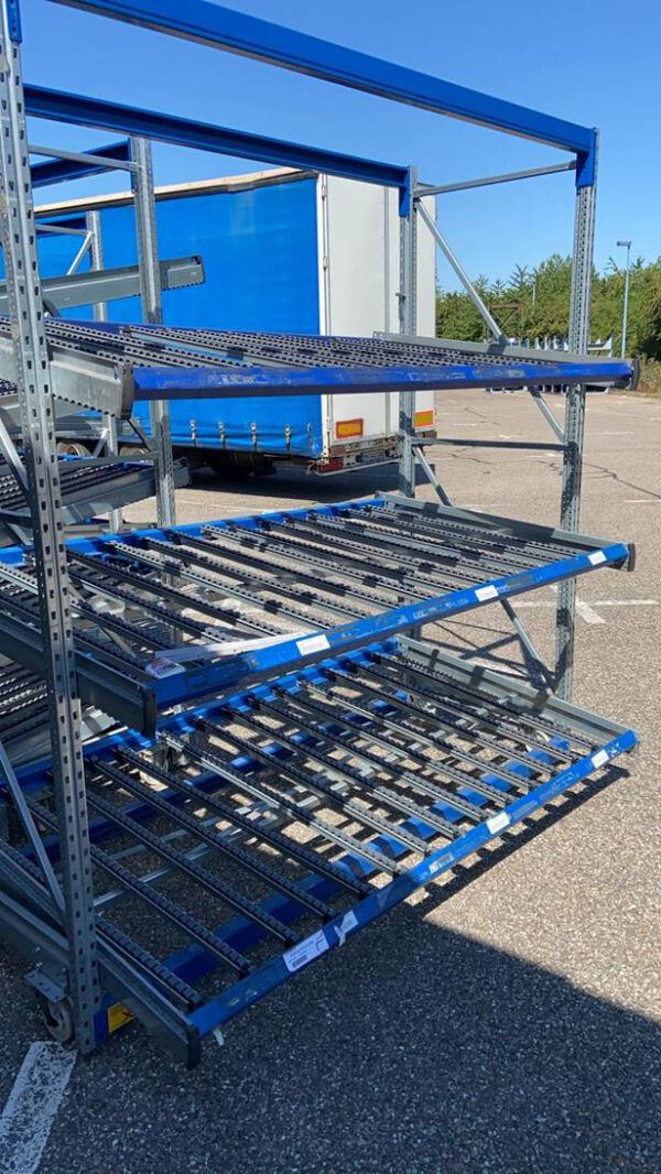 4 Stück rollbare Bito Durchlaufregal bzw. Bereitstellregale – gebraucht - : – Bild 3