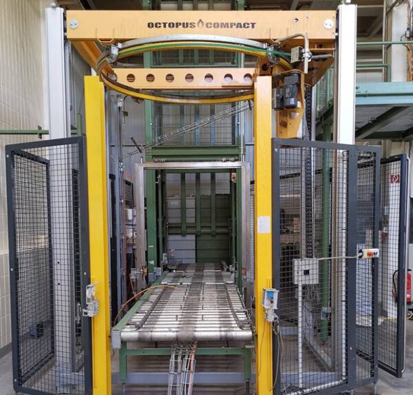 autom. Stretchwickler, Palettenwickler mit Fördertechnik– gebraucht - : – Bild 3