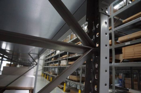 Palettenregal, SSI Schäfer, 750kg / Palette, 7,72m hoch, ca. 621 Stellplätze, mit Gitterroste,  inkl. Rahmenschutz – gebraucht - :   lagertechnik