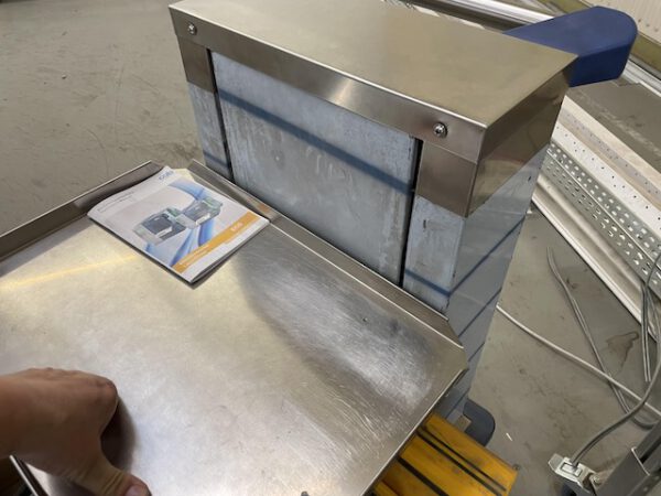 900 Stück, Fast Food Tray (Tabletts) inkl. 1 Transportwagen – gebraucht - : lagertechnik