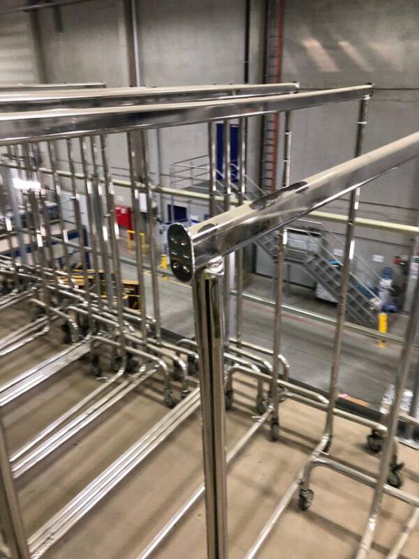 250 - 300 Stück rollbare Textilständer, bzw. Kleiderstange auf Rollen, höhenverstellbar – gebraucht - : – Bild 3
