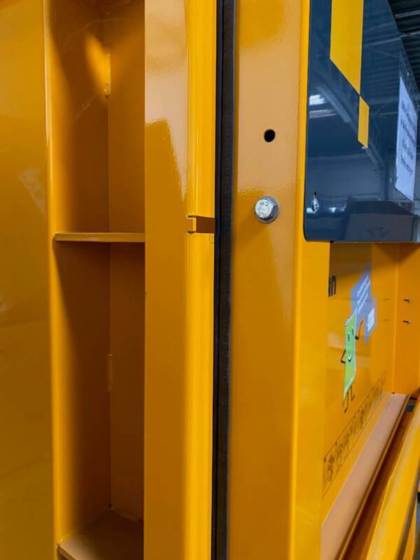 Vertikale Rohstoffpresse – gebraucht -: – Bild 2