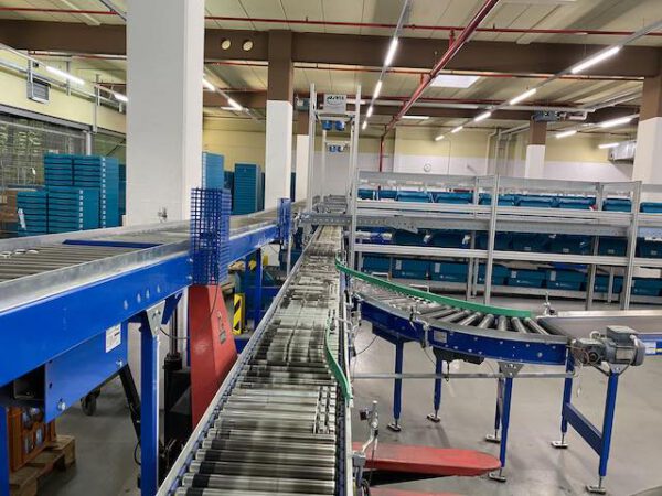 Komplette Fördertechnikanlage, ca. 200m, Rollenbreite 40 und 60cm - gebraucht - : lagertechnik