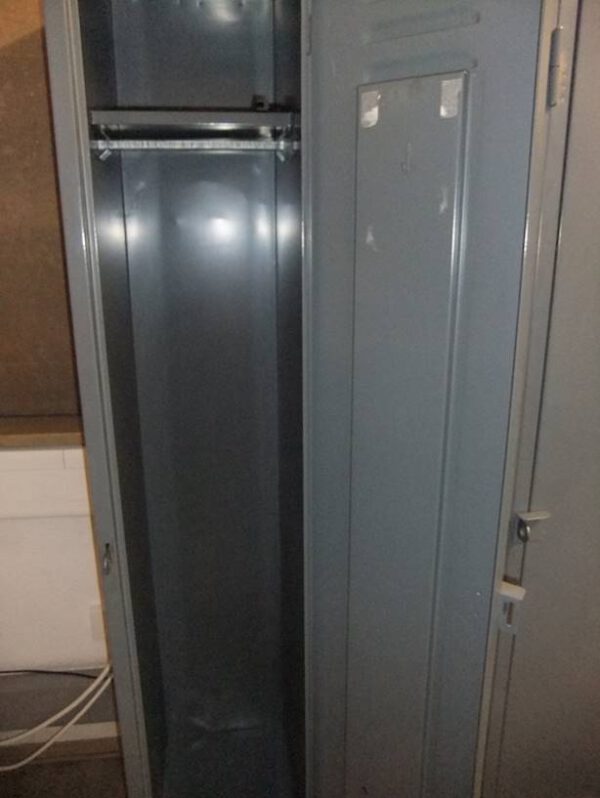 8 Stück Kleiderspinde – gebraucht - : – Bild 4