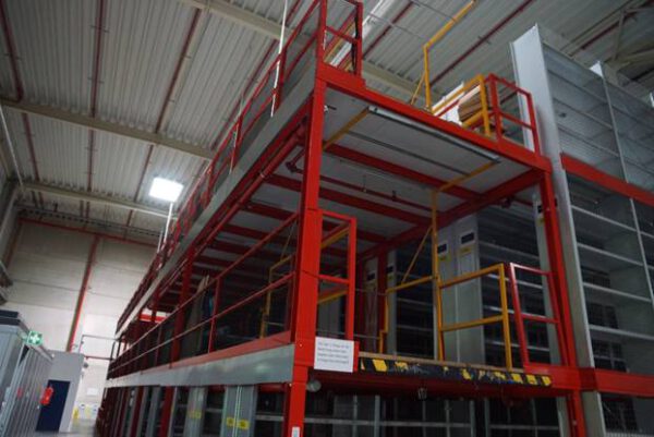 3 geschossige Fachbodenregalanlage, Meta, ca. 375m2 Grundfläche, 100kg Traglast pro Boden – gebraucht - : – Bild 4