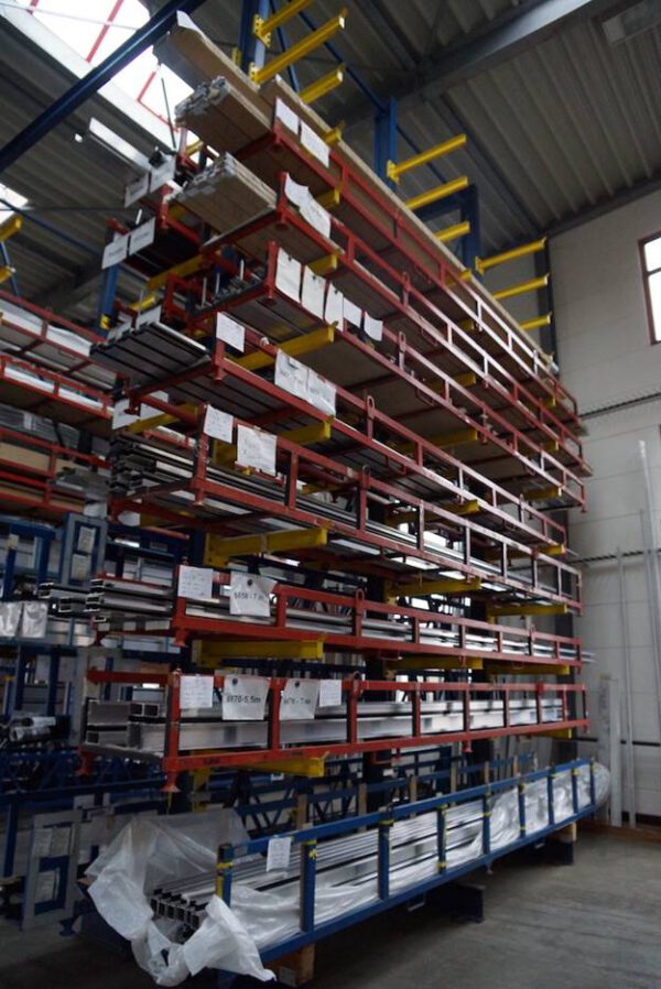 Kragarmregale u.a. für Langgutprofile etc., ein- und zweiseitig, Armlängen 1,20m und 0,90m, Rahmenhöhen ca. 8,50m, 1,5 to. Fachast – gebraucht - : – Bild 4