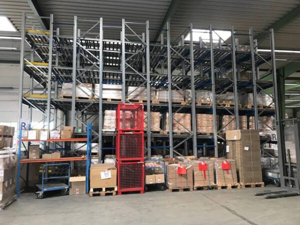 Paletten – Durchlaufregal für 120 Europaletten, 1.000kg / Palette – gebraucht -: – Bild 5