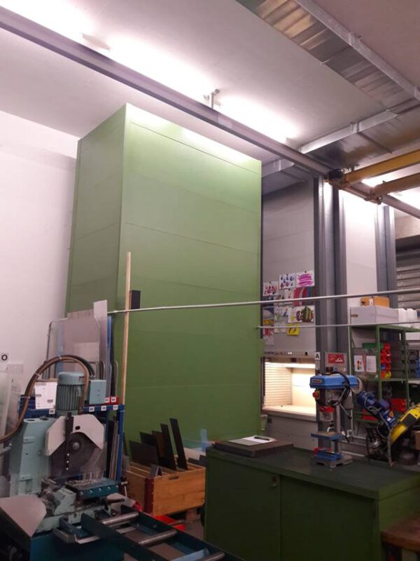 Lagerlift, Lista / Megamat, ca. 5,20m hoch, Tablargröße 1,22m x 0,82m, 250kg pro Tablar – gebraucht -: – Bild 6