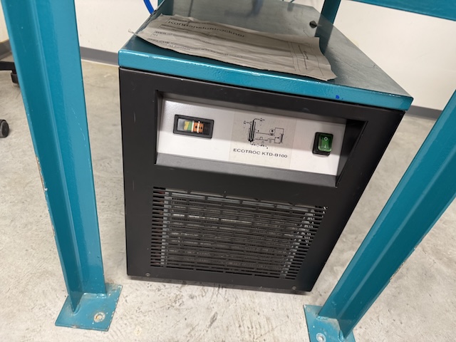 Schraubenkompressor, Renner, Schraubenkompressor RS-PRO 7,5, schallgedämmt, inkl. Kältetrockner ECOTROC KTD-B100 – gebraucht - : lagertechnik Schraubenkompressor, Renner, Schraubenkompressor RS-PRO 7,5, schallgedämmt, inkl. Kältetrockner ECOTROC KTD-B100 – gebraucht - : – Bild 6