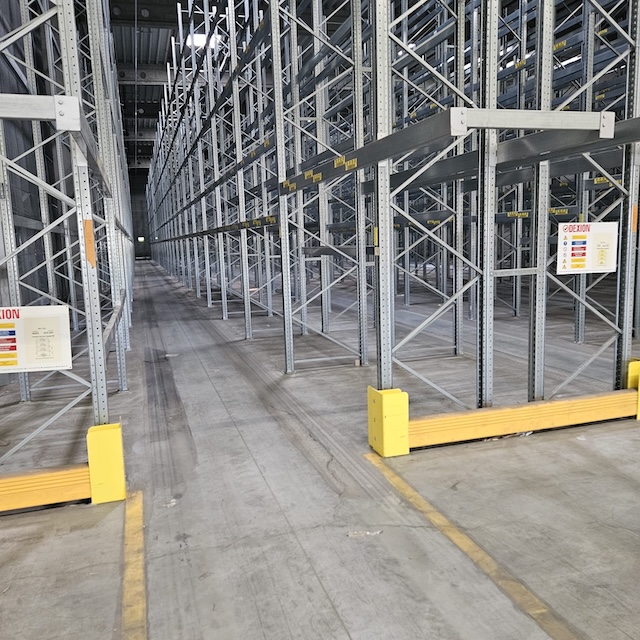 Palettenregal, Dexion, Höhe ca. 8,50 m, ca. 900kg / Palette, Traversenlängen 3,30m, max. ca. 14.996 Stellplätze, für Euro- und Industriepaletten - gebraucht - : lagertechnik Palettenregal, Dexion, Höhe ca. 8,50 m, ca. 900kg / Palette, Traversenlängen 3,30m, max. ca. 14.996 Stellplätze, für Euro- und Industriepaletten - gebraucht - : – Bild 6